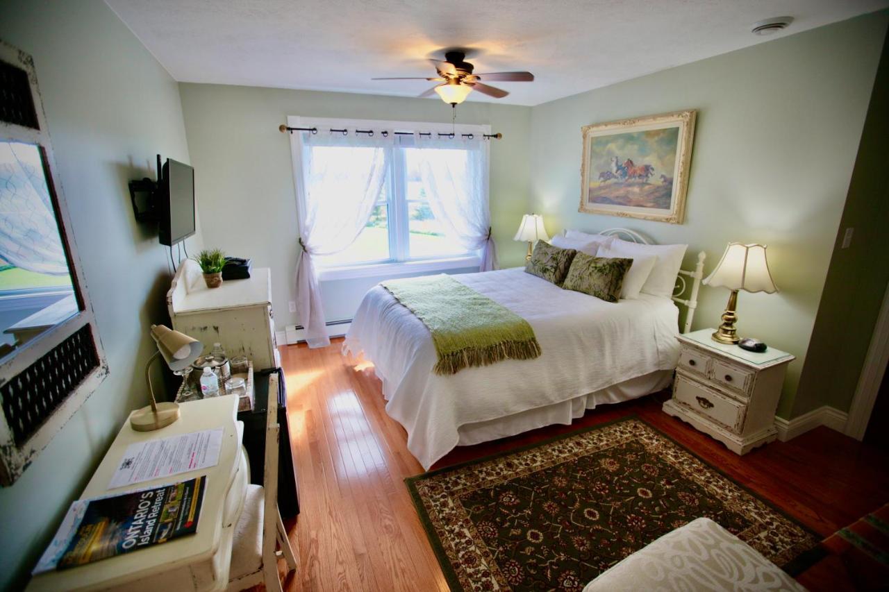Twin Peaks B&B Mindemoya Bilik gambar